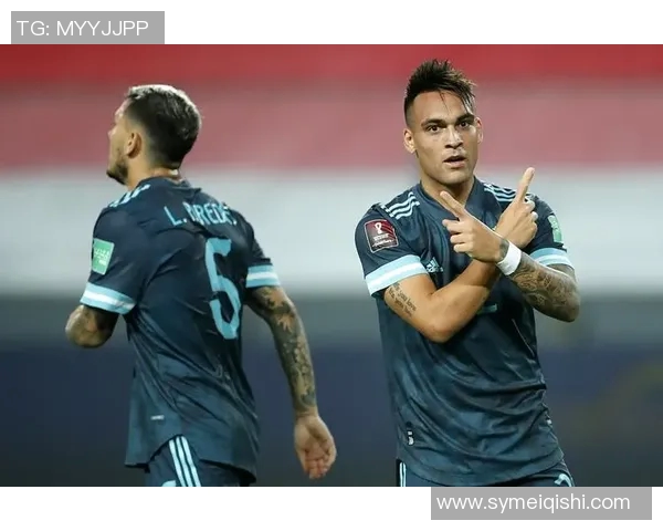 上海足球队在世界杯积分榜上以50分稳居第一展现强劲实力 上海足球队在世界杯积分榜上以50分稳居第一展现强劲实力