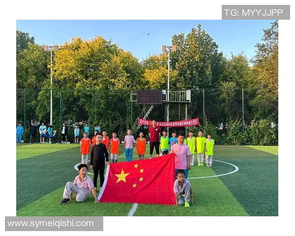 上海足球队荣登足球团队协作排行榜第一名展现卓越团队精神与实力 上海足球队荣登足球团队协作排行榜第一名展现卓越团队精神与实力